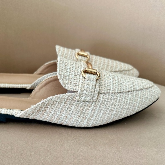 Flat Slides in Natural Fabric -Accented with Gold Hose bit Size 41 - 10 - NWOT - Picture 2 of 5